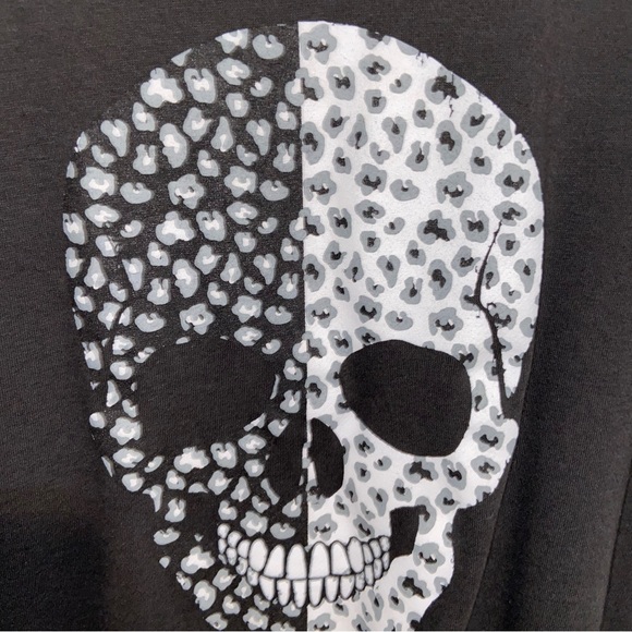 Blue Buttercup Sweatshirt Womens Small Black Skull Graphic Print Goth Oversized - Picture 3 of 7